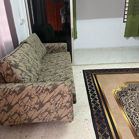 Alisya Homestay Πορτ Ντίξον Εξωτερικό φωτογραφία