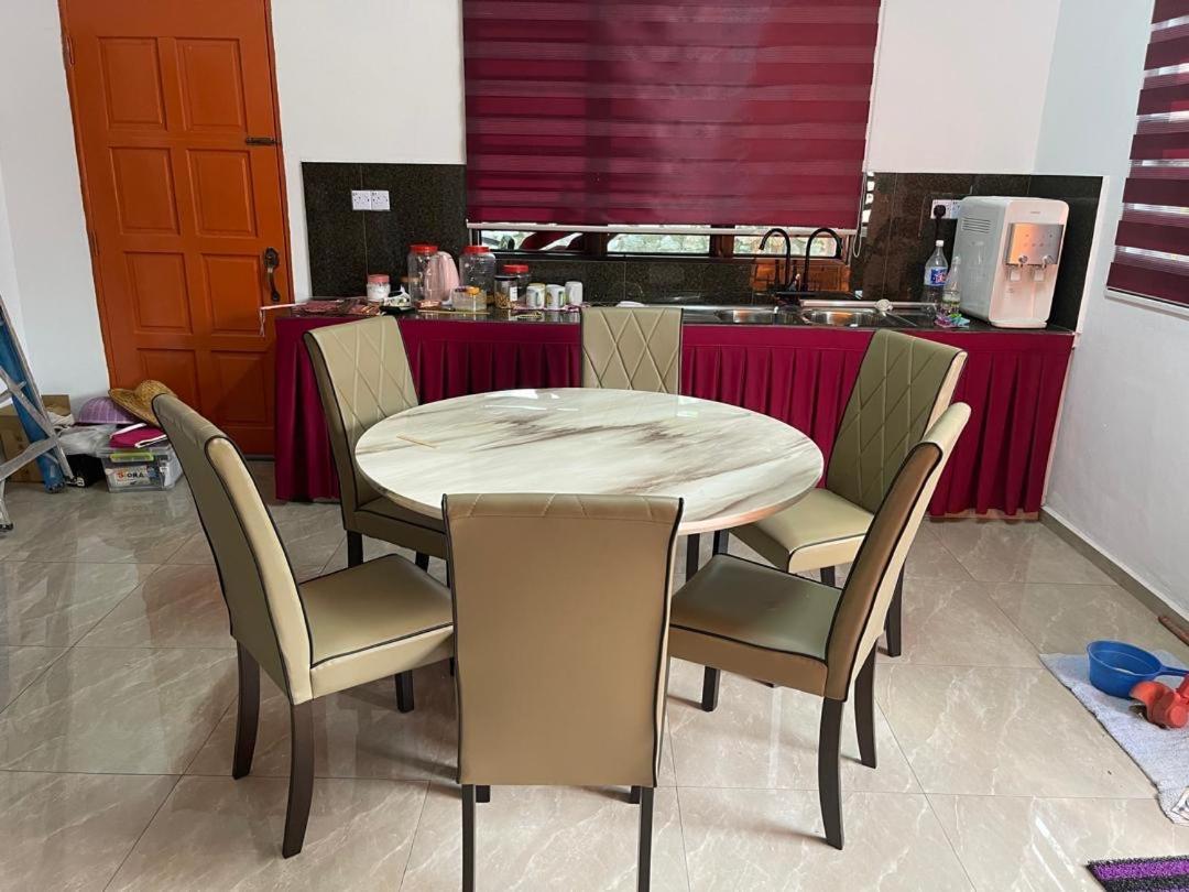 Alisya Homestay Πορτ Ντίξον Εξωτερικό φωτογραφία